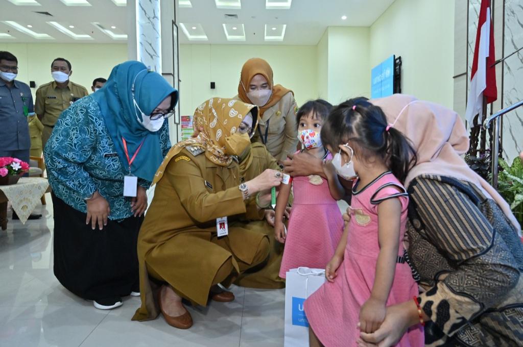 Pemkab Sukoharjo kerahkan 500 kader untuk deteksi kasus gizi kurang dan gizi buruk Pemkab Sukoharjo kerahkan 500 kader untuk deteksi kasus gizi kurang dan gizi buruk