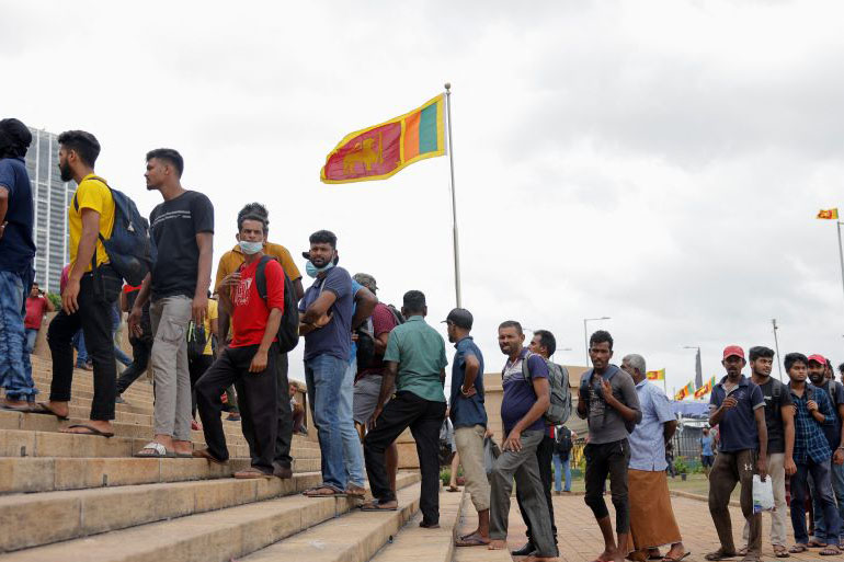 Presiden Sri Lanka kabur dari negaranya sebelum mengundurkan diri Presiden Sri Lanka kabur dari negaranya sebelum mengundurkan diri