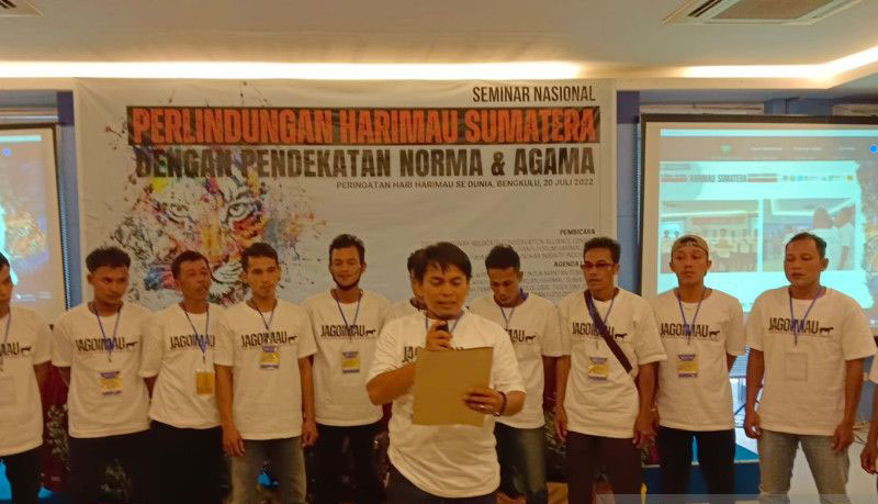 20 mantan pemburu berikrar bantu hentikan perburuan harimau