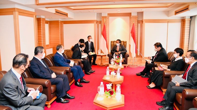 Jokowi terima kunjungan Ketua Liga Parlementer Jepang-Indonesia