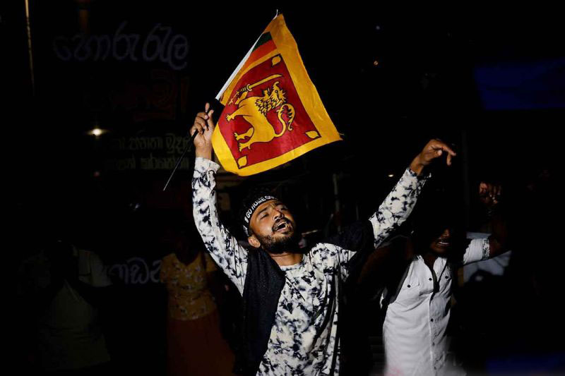 Presiden Sri Lanka lengser, digantikan sementara oleh perdana menteri Presiden Sri Lanka lengser, digantikan sementara oleh perdana menteri
