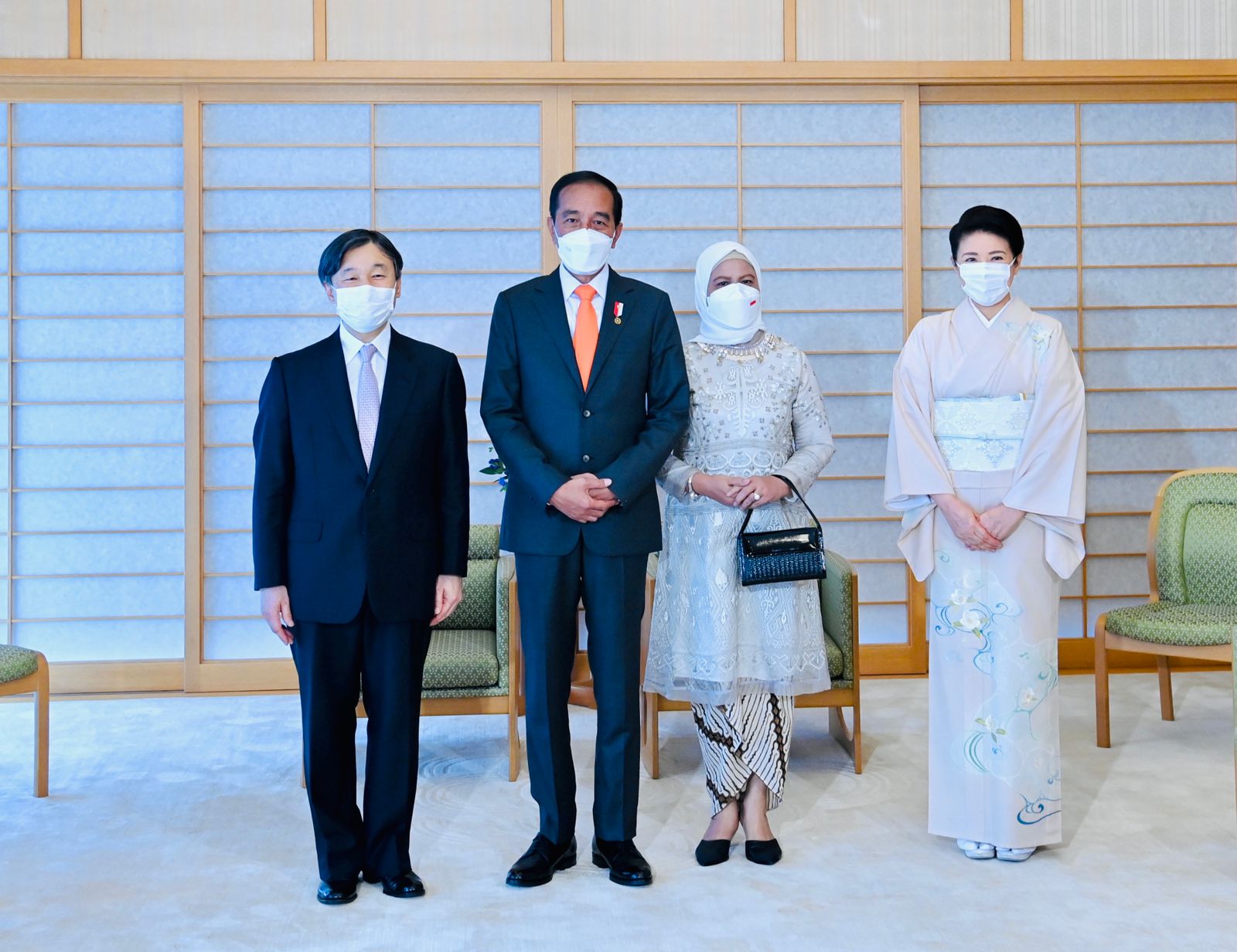 Presiden Jokowi dan Ibu Iriana diterima Kaisar dan Permaisuri Jepang Presiden Jokowi dan Ibu Iriana diterima Kaisar dan Permaisuri Jepang