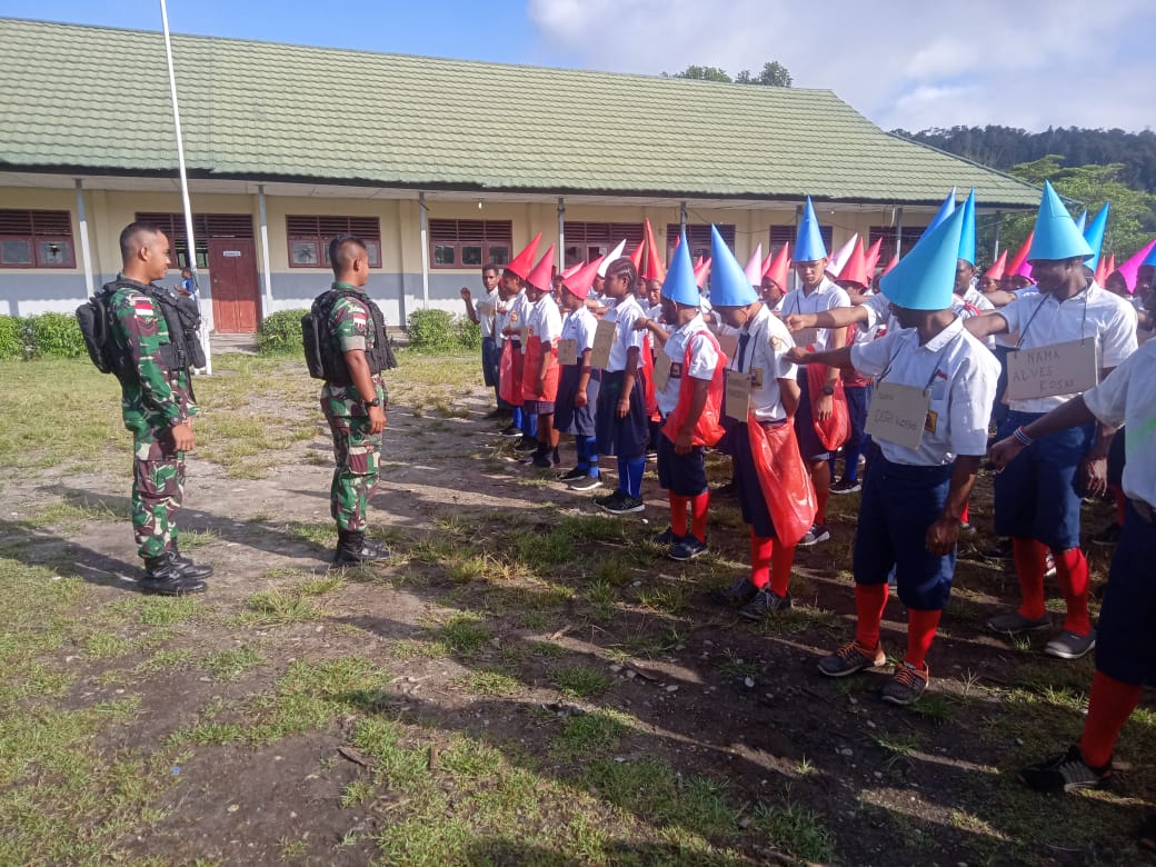 Bentuk karakter tangguh, ini yang diperbuat Satgas Pamtas Yonif Raider 142/KJ di Papua Bentuk karakter tangguh, ini yang diperbuat Satgas Pamtas Yonif Raider 142/KJ di Papua