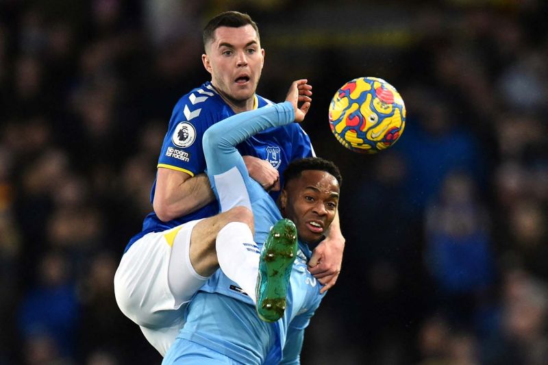 Chelsea resmi kontrak Sterling dari Manchester City Chelsea resmi kontrak Sterling dari Manchester City