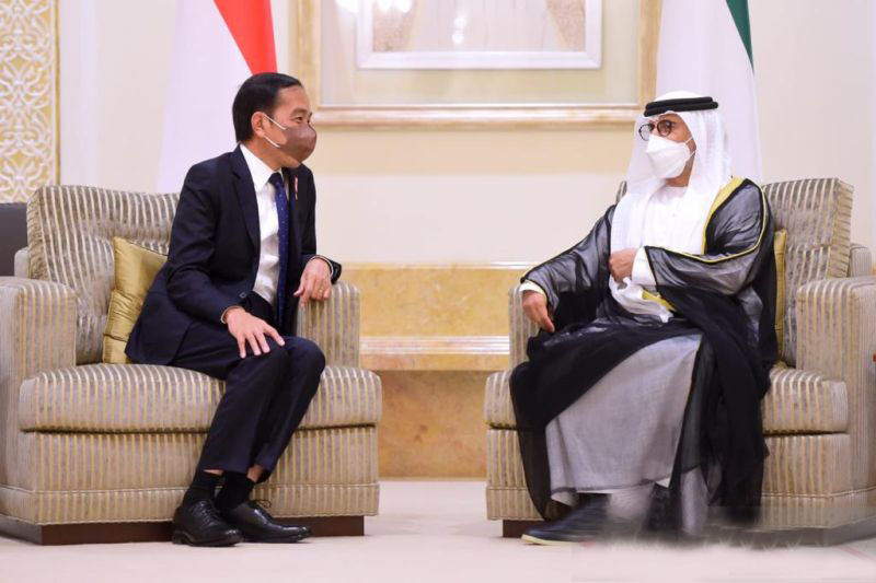 Presiden Jokowi tiba di Abu Dhabi bertemu Presiden UEA