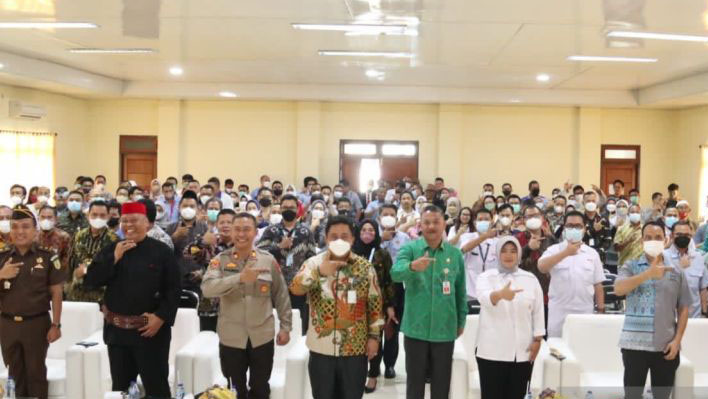 Pemkab Bekasi kerja sama 61 perusahaan serap 3.000 lowongan kerja Pemkab Bekasi kerja sama 61 perusahaan serap 3.000 lowongan kerja