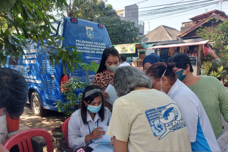 Dukcapil Jakpus catat 59 persen warga telah perbarui data kependudukan Dukcapil Jakpus catat 59 persen warga telah perbarui data kependudukan