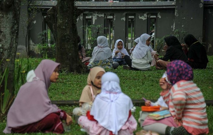 Akademisi bagikan tips belajar agama di era digital cegah radikalisme