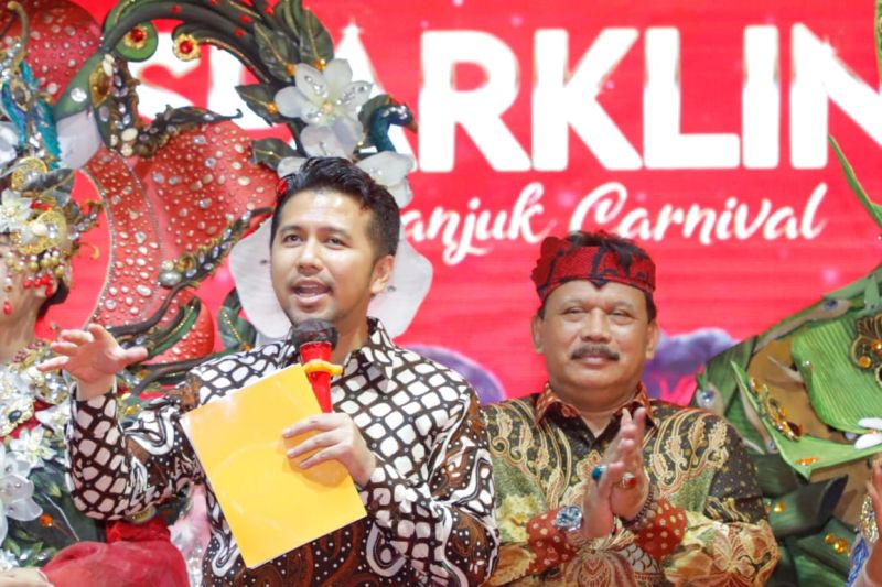 Wagub Emil hadiri Sparkling Nganjuk Carnival 2022