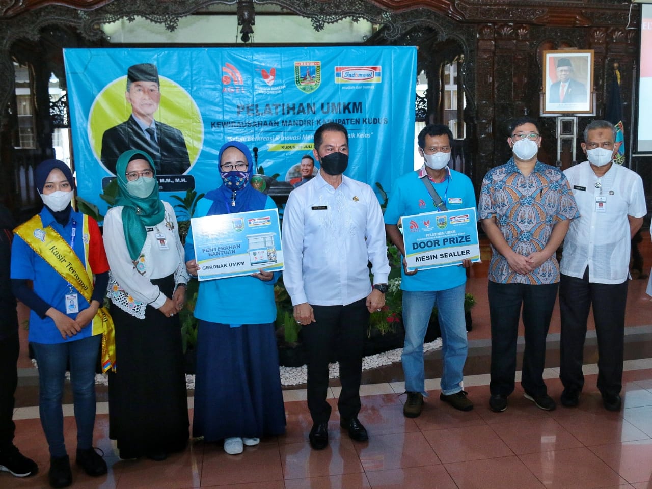 Bupati: Biar naik kelas, produk UMKM Kudus harus utamakan kualitas Bupati: Biar naik kelas, produk UMKM Kudus harus utamakan kualitas