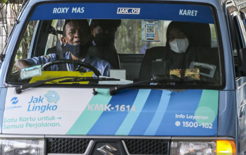 Komnas Perempuan: Pemisahan kursi angkot malah menyudutkan perempuan Komnas Perempuan: Pemisahan kursi angkot malah menyudutkan perempuan