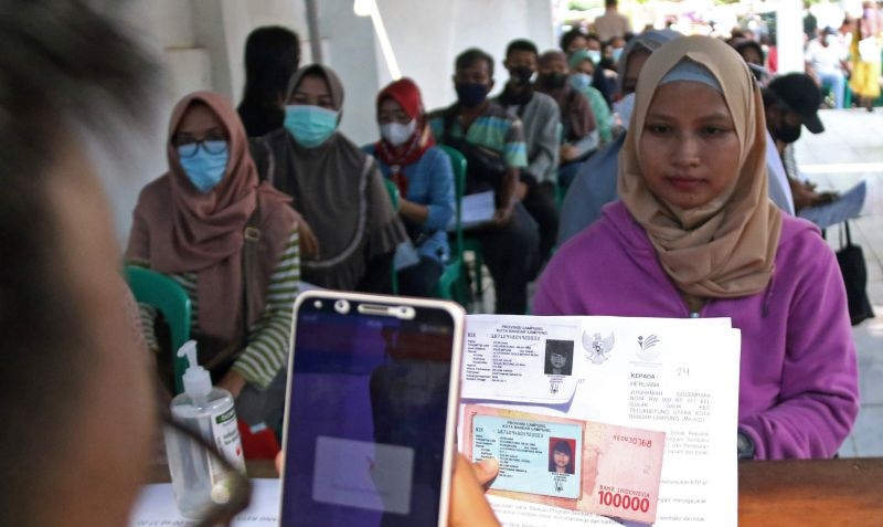 Menko PMK: Digitalisasi layanan penyaluran bansos masih terkendala