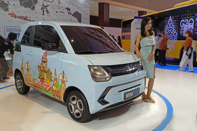 DFSK hadirkan mobil listrik Mini EV di PEVS 2022 DFSK hadirkan mobil listrik Mini EV di PEVS 2022