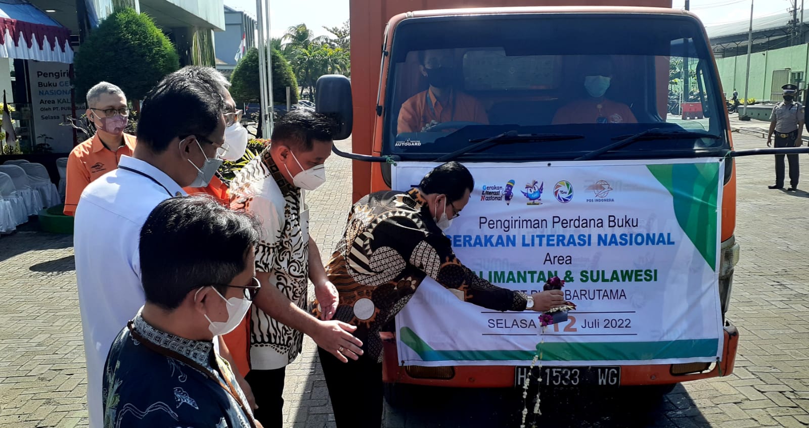 3,5 juta buku Gerakan Literasi Nasional distribusikan dari Kudus ke lima provinsi 3,5 juta buku Gerakan Literasi Nasional distribusikan dari Kudus ke lima provinsi