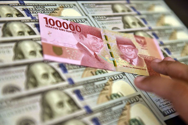 Rupiah Rabu pagi melemah 7 poin tembus Rp15.000