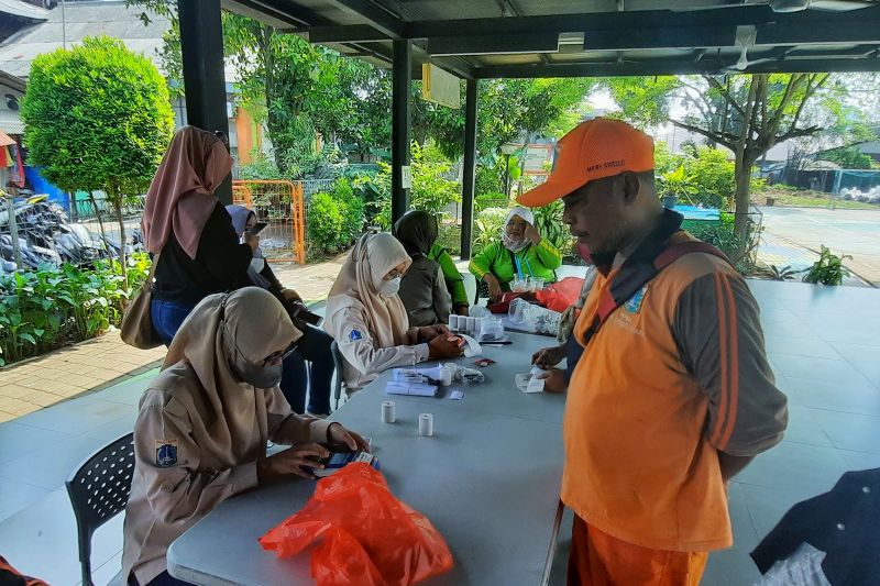 Masyarakat minta KPKP DKI tambah porsi pangan bersubsidi Masyarakat minta KPKP DKI tambah porsi pangan bersubsidi