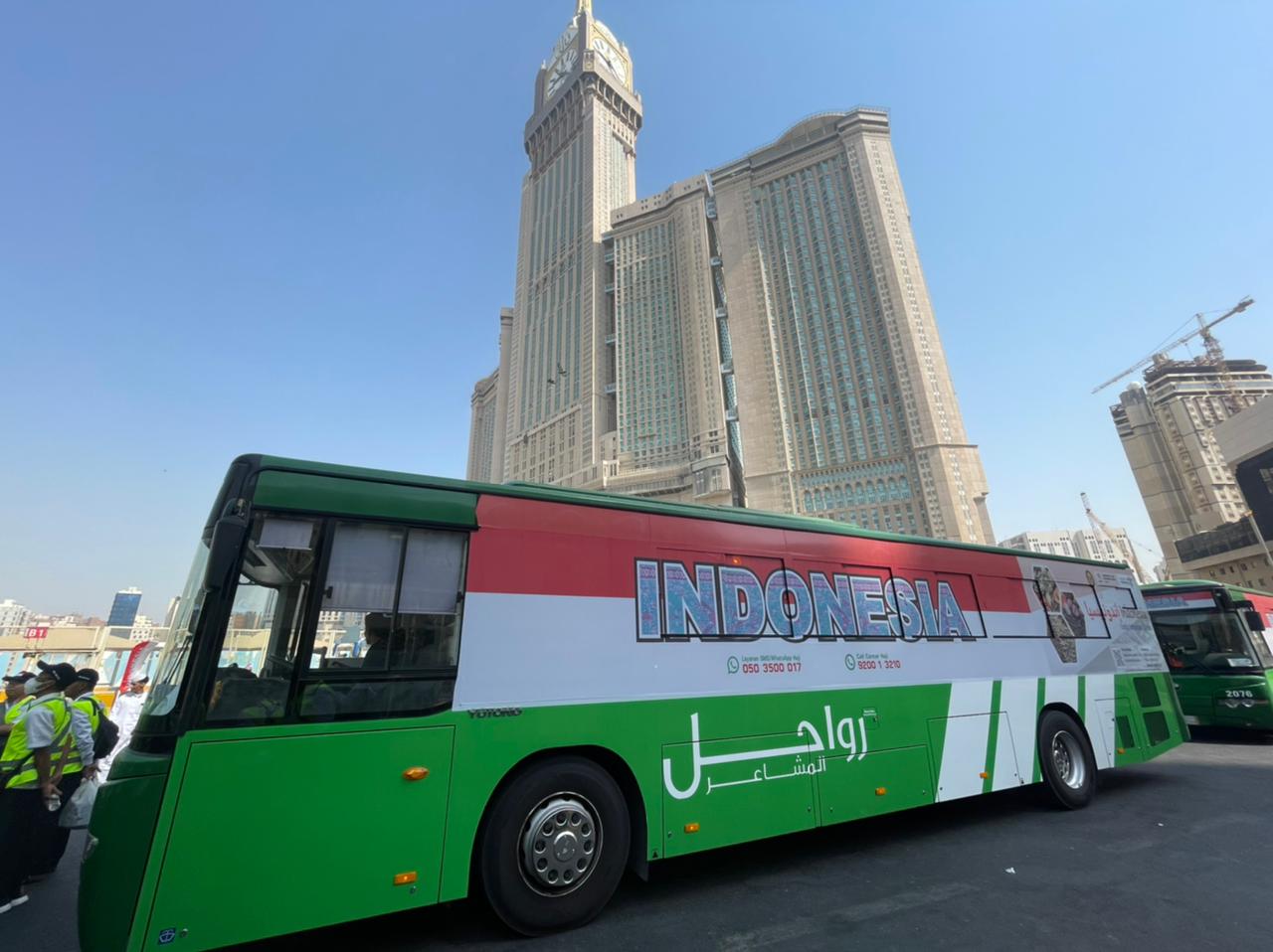 Bus Shalawat dan Petugas Siap Layani Jemaah di Makkah Bus Shalawat dan Petugas Siap Layani Jemaah di Makkah