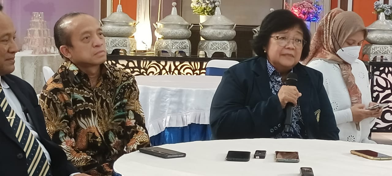 UB Malang kukuhkan Menteri Siti Nurbaya sebagai profesor UB Malang kukuhkan Menteri Siti Nurbaya sebagai profesor