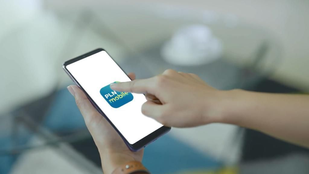 PLN mobile raih penghargaan Marketeers Omni Brands of the Year 2022 PLN mobile raih penghargaan Marketeers Omni Brands of the Year 2022