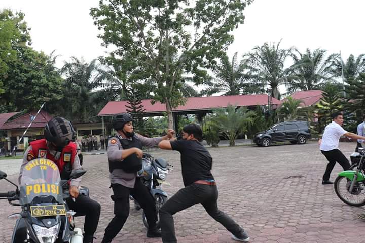 Polres Langkat gelar simulasi pengamanan Pilkades Serentak Polres Langkat gelar simulasi pengamanan Pilkades Serentak