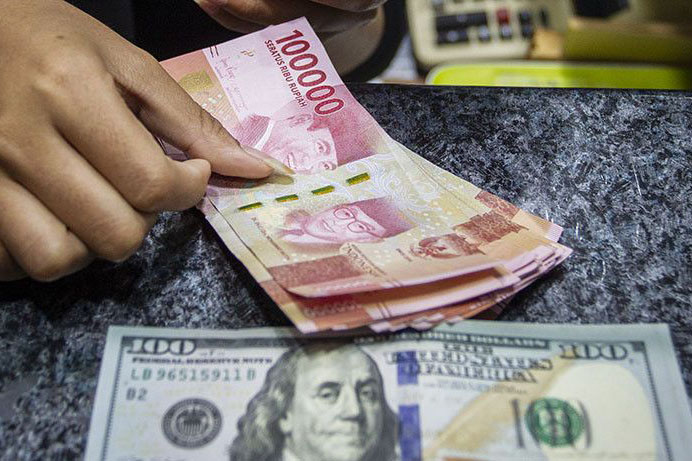 Rupiah Jumat pagi melemah 56 poin