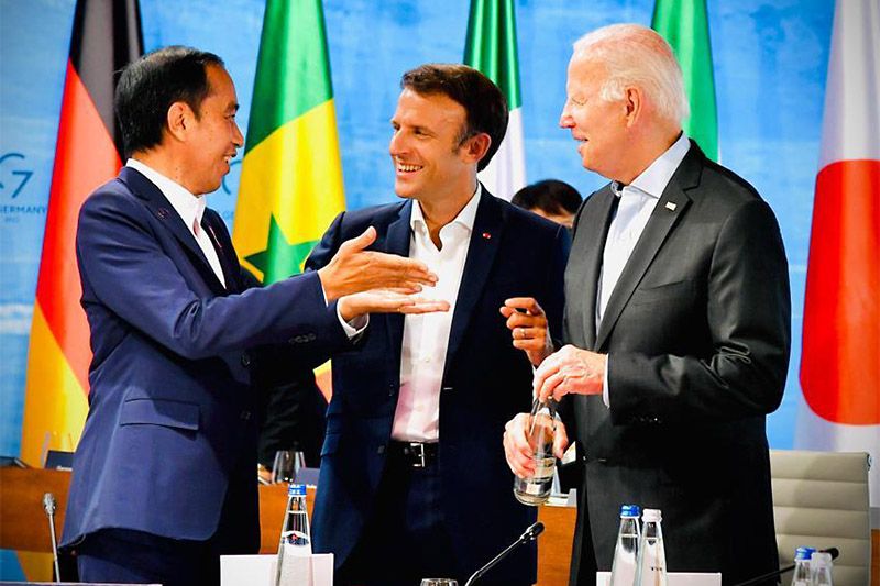 Presiden Jokowi ajak negara G7 investasi energi bersih di Indonesia Presiden Jokowi ajak negara G7 investasi energi bersih di Indonesia