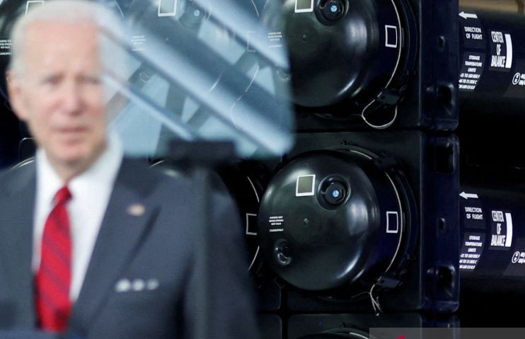 Putin ancam serang target baru jika Ukraina disuplai senjata Putin ancam serang target baru jika Ukraina disuplai senjata