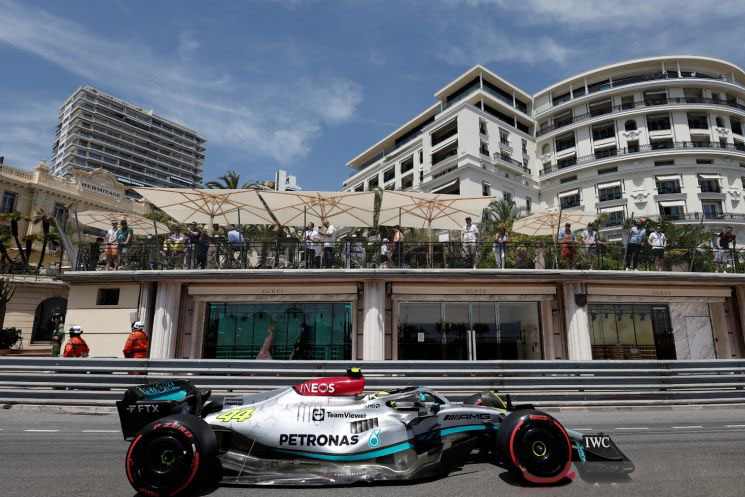 Lewis Hamilton dianugerahi gelar warga kehormatan Brazil Lewis Hamilton dianugerahi gelar warga kehormatan Brazil