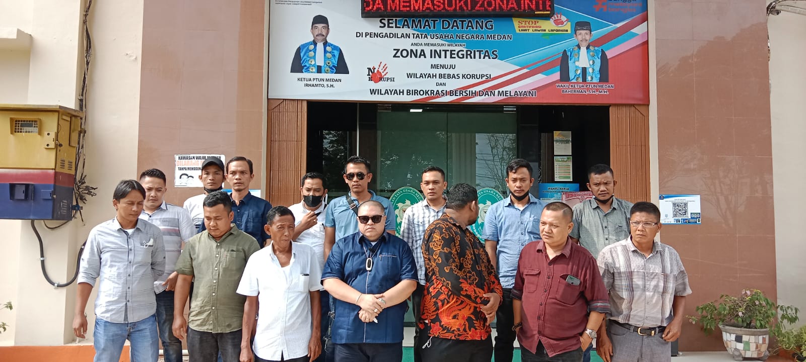 Berkas gugatan Bupati Palas nonaktif terhadap Gubsu diterima PTUN Medan Berkas gugatan Bupati Palas nonaktif terhadap Gubsu diterima PTUN Medan