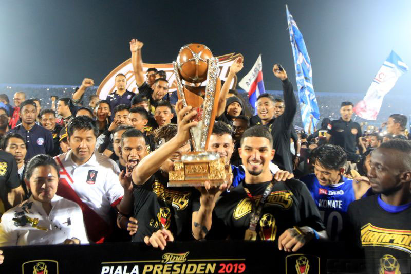 Selamat datang (lagi), Piala Presiden!