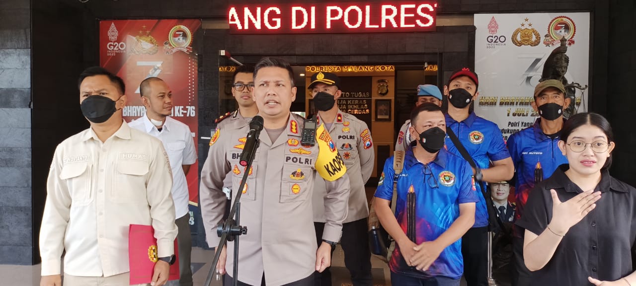 Sebanyak 284 peserta ikuti lomba menembak HUT ke-76 Bhayangkara Sebanyak 284 peserta ikuti lomba menembak HUT ke-76 Bhayangkara