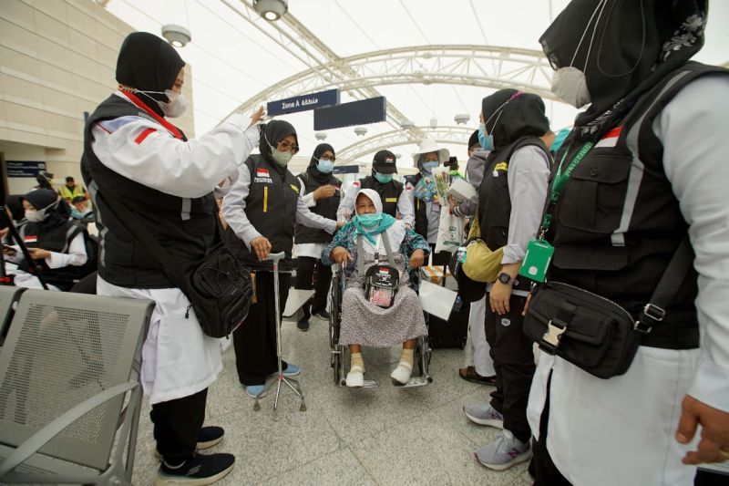 Jamaah haji mengucap syukur begitu tiba di Tanah Suci