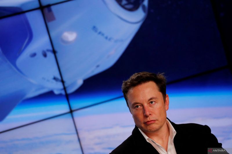 SpaceX pecat karyawan karena mengkritik Elon Musk