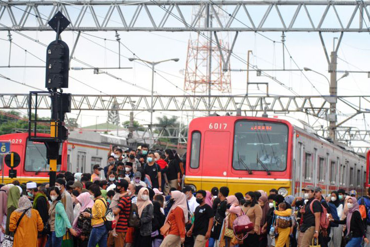 Kolaborasi GoTo-KCI dinilai akan dorong penggunaan transportasi publik Kolaborasi GoTo-KCI dinilai akan dorong penggunaan transportasi publik