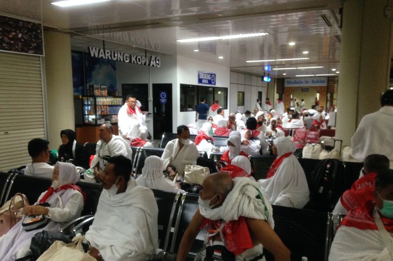 Dua calon haji asal Pekanbaru batal berangkat karena sakit Dua calon haji asal Pekanbaru batal berangkat karena sakit