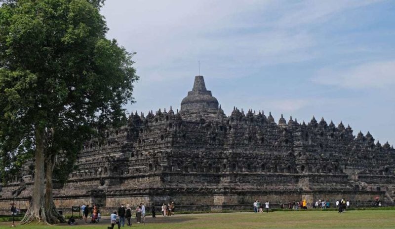 PT TWC tunggu SOP wisatawan bisa naik Candi Borobudur
