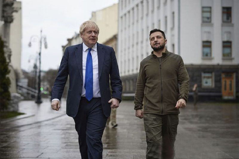 PM Inggris tawarkan pelatihan militer untuk pasukan Ukraina