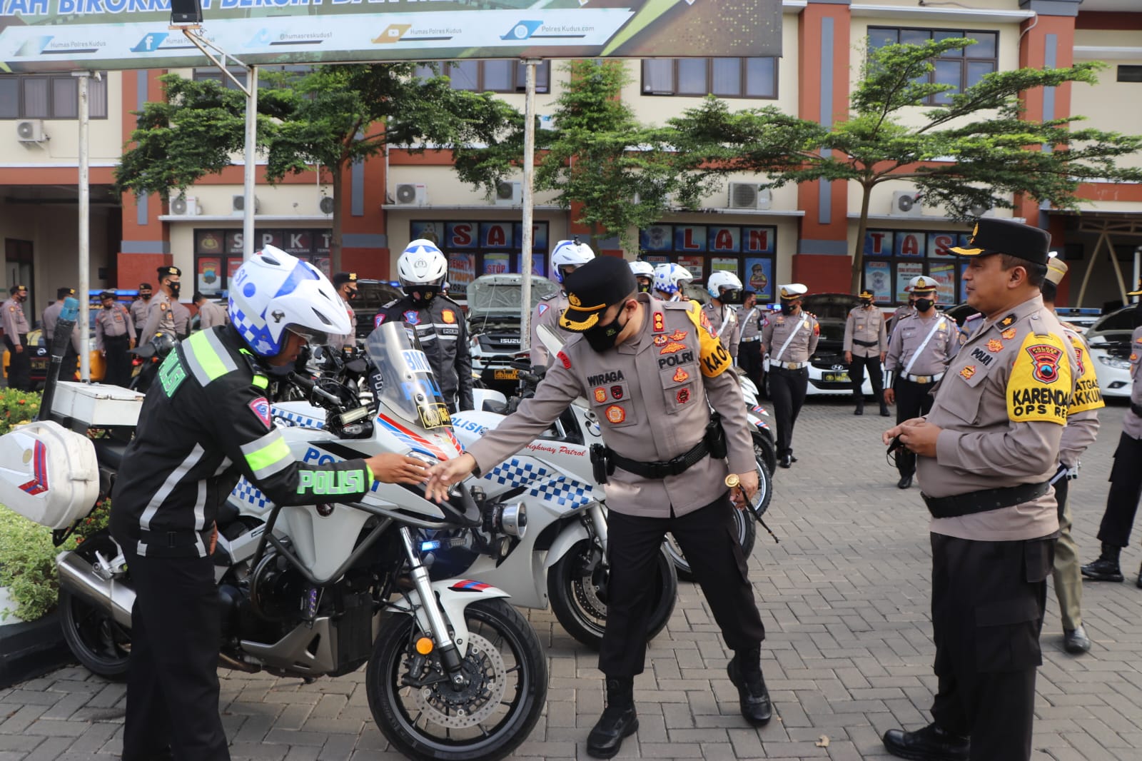 Polres Kudus mulai gelar Operasi Patuh Candi 2022 Polres Kudus mulai gelar Operasi Patuh Candi 2022