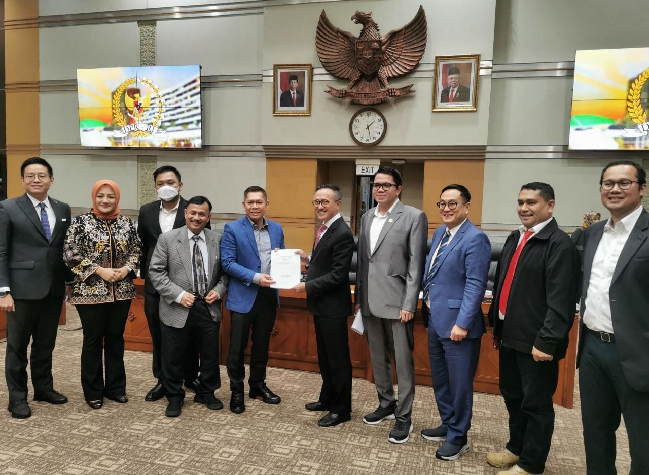 Komisi III DPR apresiasi masukan Peradi SAI tentang RUU Hukum Acara Perdata Komisi III DPR apresiasi masukan Peradi SAI tentang RUU Hukum Acara Perdata
