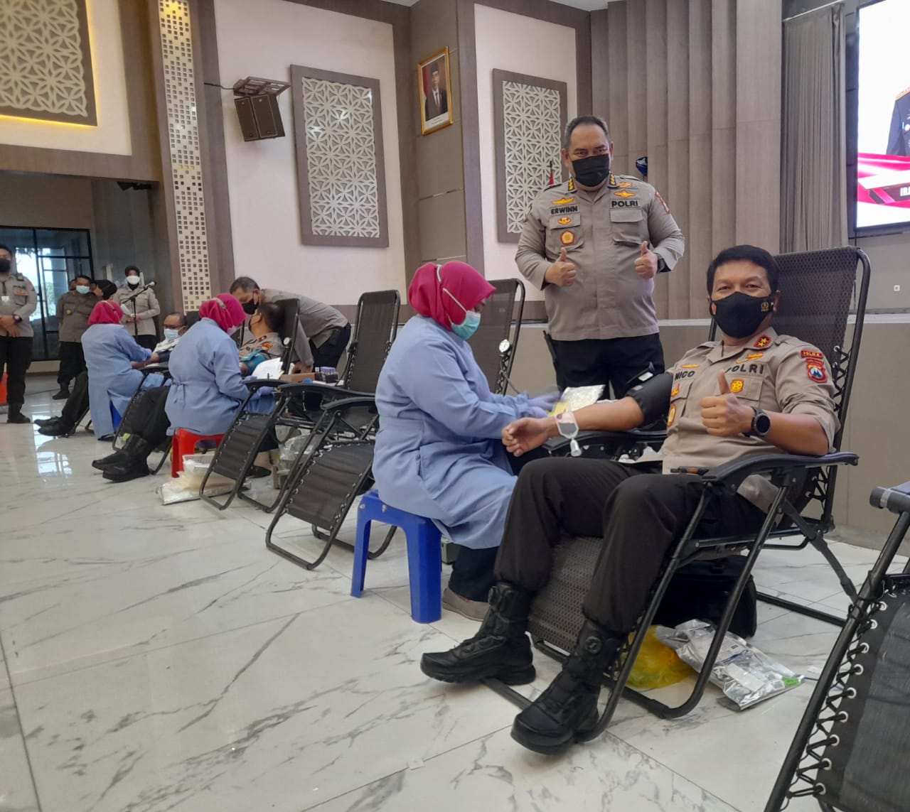 Sambut HUT Bhayangkara, Polda Jatim gelar baksos kesehatan