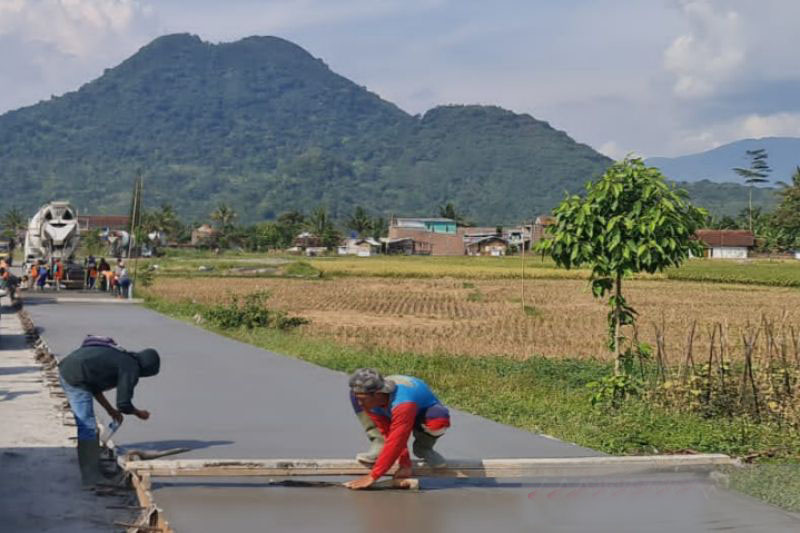 Pemkab Garut bangun Jalan Soekarno-Hatta untuk menunjang akses tol
