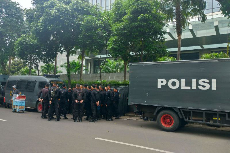 Ratusan anggota Polri amankan demo di Kedubes India Ratusan anggota Polri amankan demo di Kedubes India