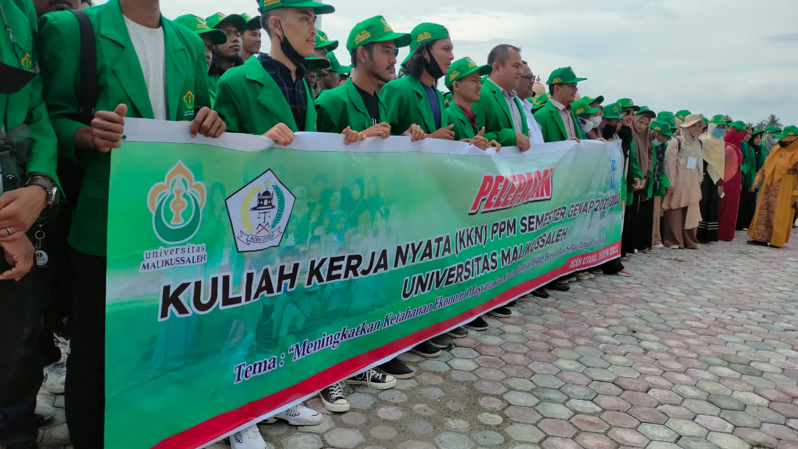 Wabup Fauzi Yusuf lepas 302 mahasiswa Unimal laksanakan KKN