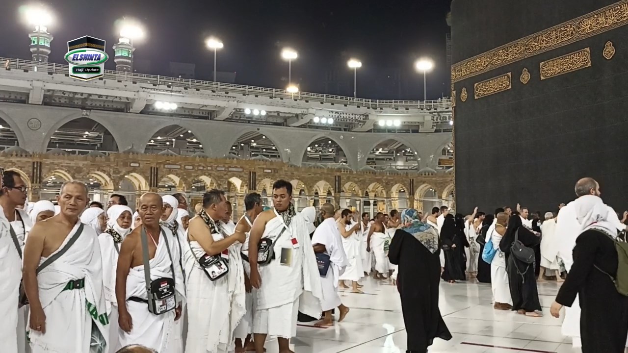 Suasana Umroh pertama rombongan haji pertama asal Indonesia ke Mekah