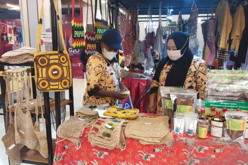 Pj Gubernur Papua Barat minta kepala daerah promosikan produk unggulan