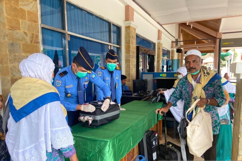JCH Aceh kloter dua berangkat ke Madinah setelah tertunda 11 jam JCH Aceh kloter dua berangkat ke Madinah setelah tertunda 11 jam