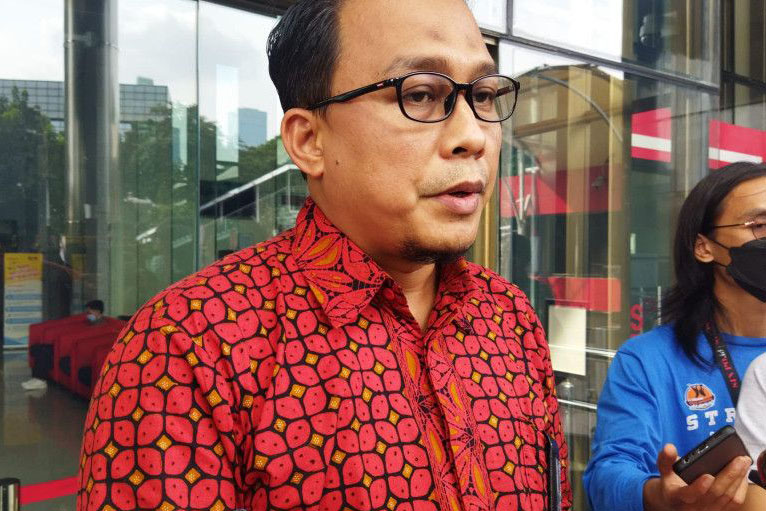 KPK konfirmasi pegawai Pertamina soal mekanisme awal pengadaan LNG KPK konfirmasi pegawai Pertamina soal mekanisme awal pengadaan LNG