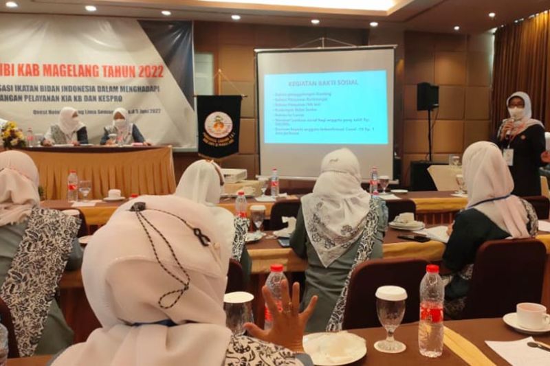 Dinkes Kabupaten Magelang dorong bidan beri layanan berkualitas
