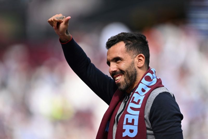Carlos Tevez gantung sepatu Carlos Tevez gantung sepatu