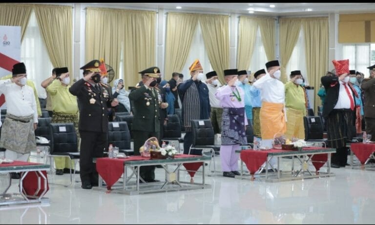 Kapolda Sumut ikuti upacara peringatan Hari Lahir Pancasila secara virtual Kapolda Sumut ikuti upacara peringatan Hari Lahir Pancasila secara virtual